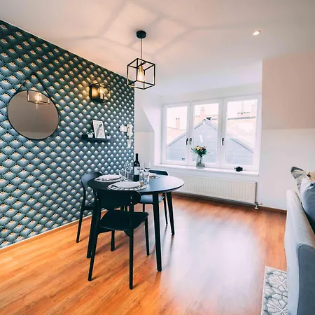 Station Center Apartment